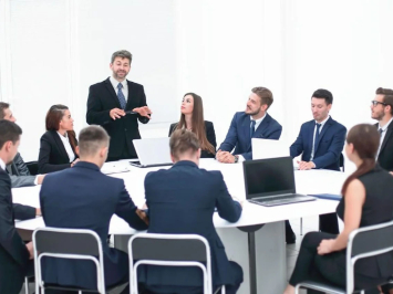 Tổng hợp phương pháp quản trị nguồn nhân lực hiệu quả cho doanh nghiệp